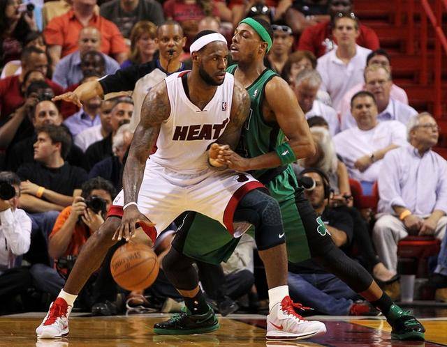 与高关注度 与高关注度