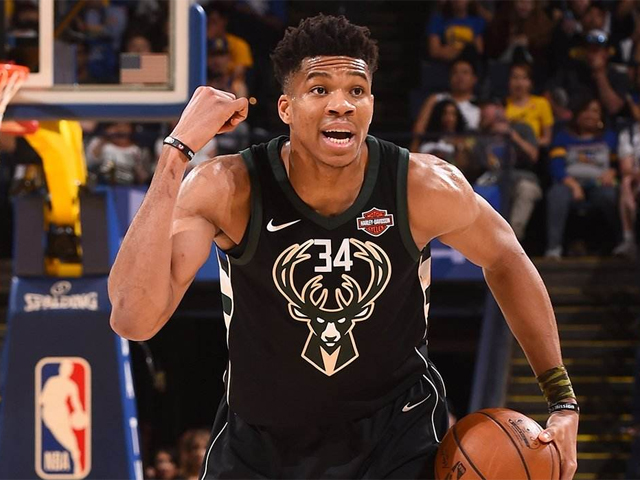 毫无还手之 毫无还手之