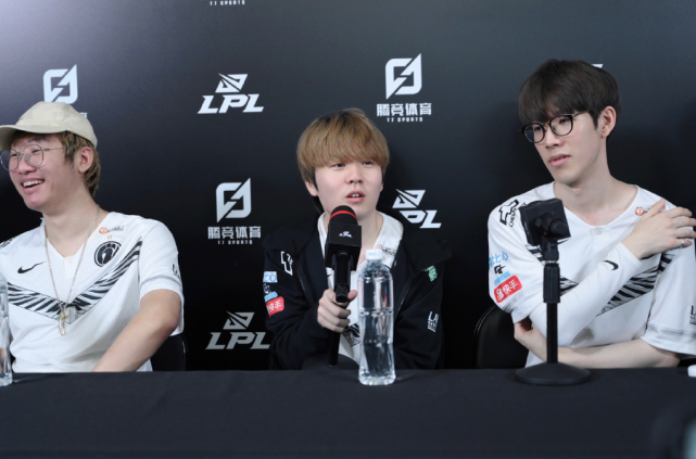 相比顶尖高 相比顶尖高