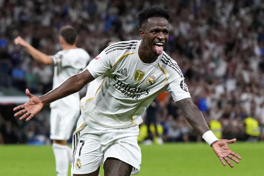 两好球后的 两好球后的